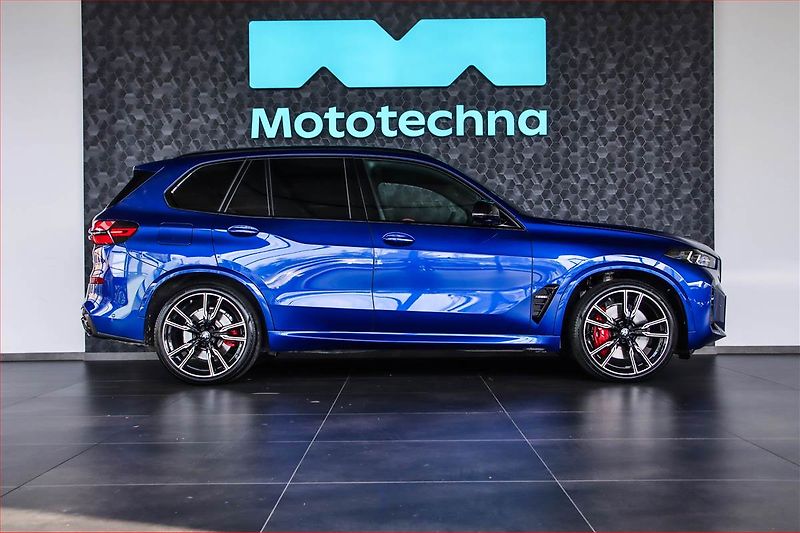 BMW X5 (2025) M60i - fotka 6 z 21