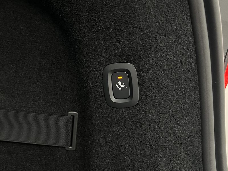 Volvo V90 T6 AWD RECHARGE PLUS REZERVACE - fotka 42 z 45