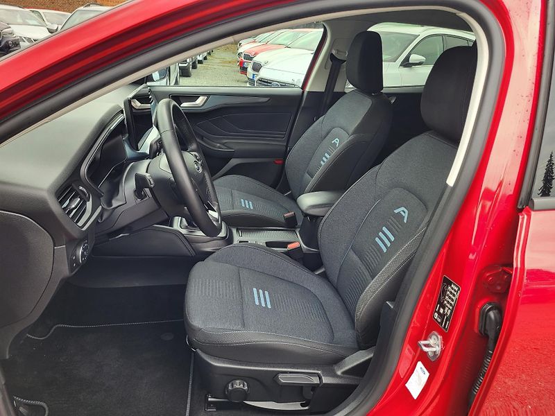 Ford Focus 1.0 EcoBoost mHEV Active X - fotka 7 z 46