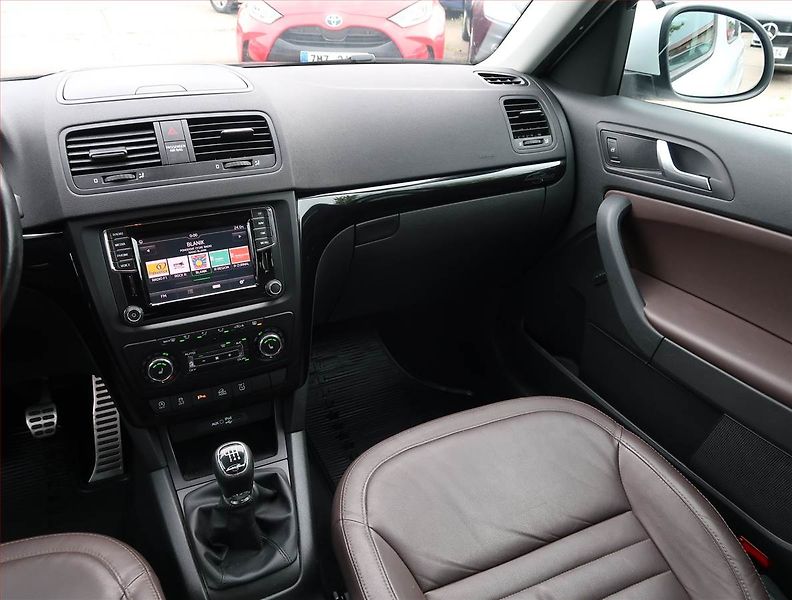 Škoda Yeti (2016) Laurin&Klement 2.0 TDI, 4X4 - fotka 8 z 23