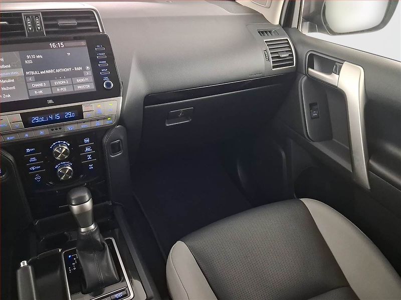 Toyota Land Cruiser (2023) 2.8 D-4D - fotka 8 z 28