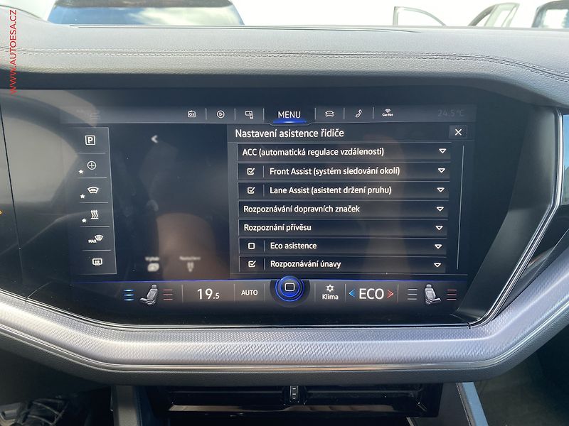 Volkswagen Touareg (2021) 3.0 TDi 4x4, 1.maj,ČR, R - fotka 32 z 32