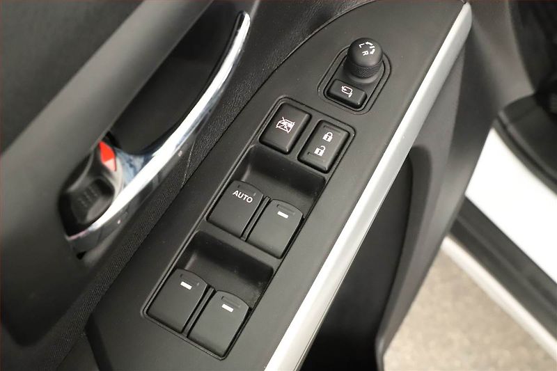 Suzuki SX4 S-Cross (2016) 1.6 DDiS, Serv.kniha, Tempomat - fotka 14 z 14