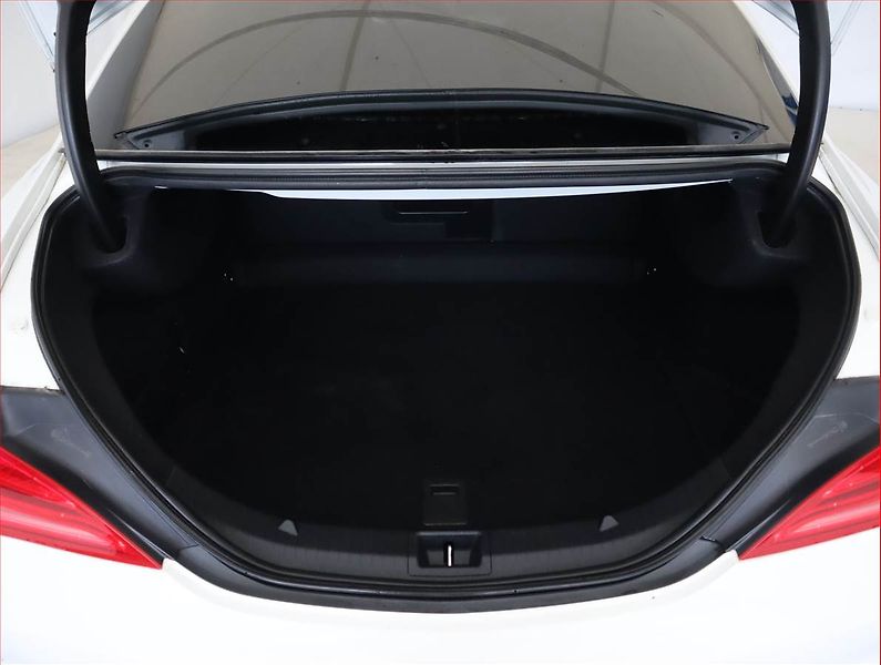 Mercedes-Benz CLA (2013) AMG Paket 180, Automat, Kůže - fotka 14 z 19