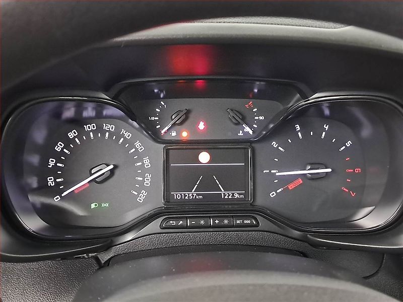 Citroën Berlingo (2021) Live Pack 1.5 BlueHDi, 5Míst - fotka 11 z 14