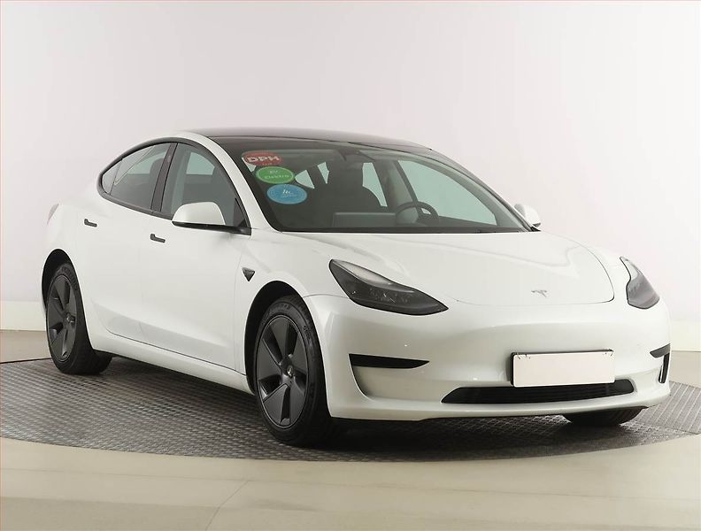 Tesla Model 3 (2023) Standard Range 60kWh, SoH 95% - fotografie inzerátu