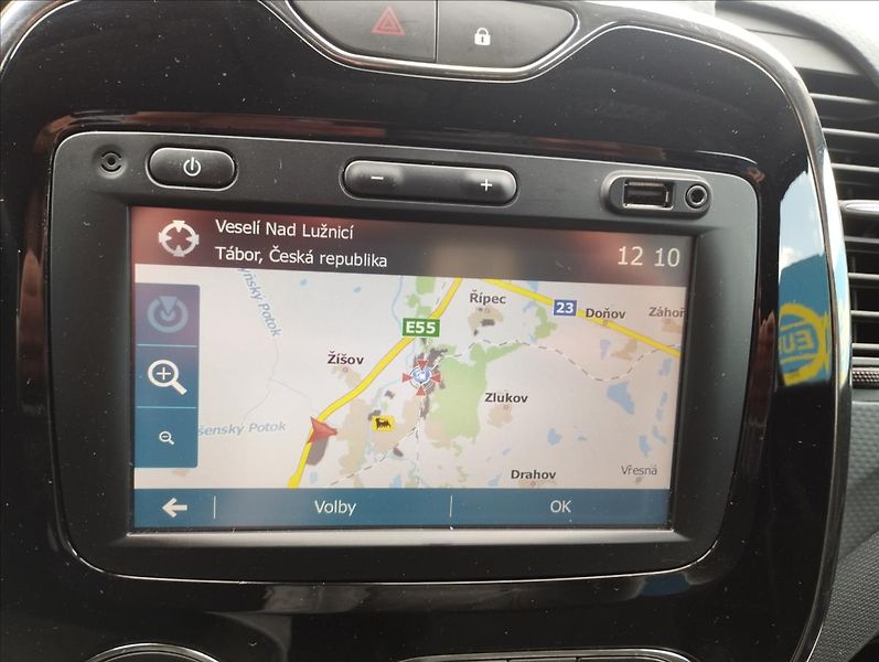 Renault Captur 1,5 DCi 66KW NAVI,DIGI KLIMA - fotka 12 z 20