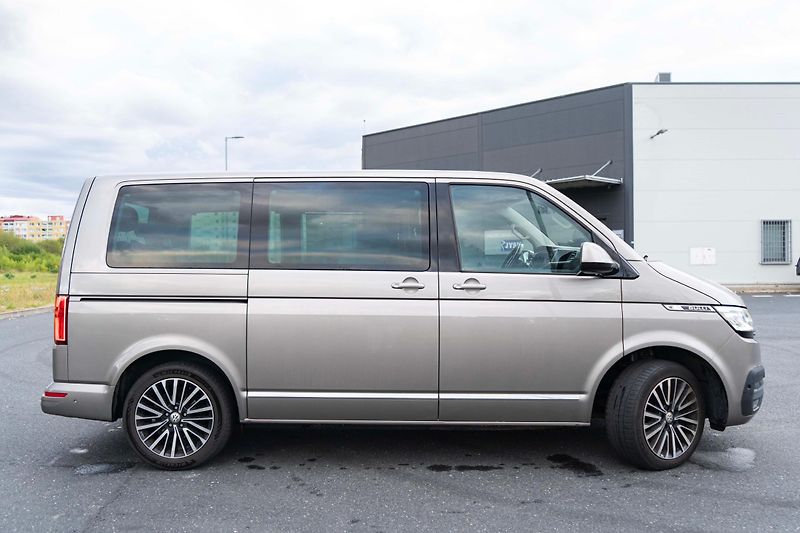 Volkswagen Multivan (2023) VW Multivan T6.1 Highline  - fotka 5 z 24