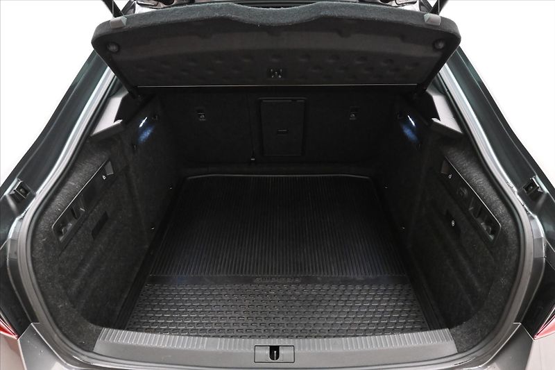 Škoda Superb 2,0 TDI 147 kW DSG L&K 4x4 Zár - fotka 10 z 32
