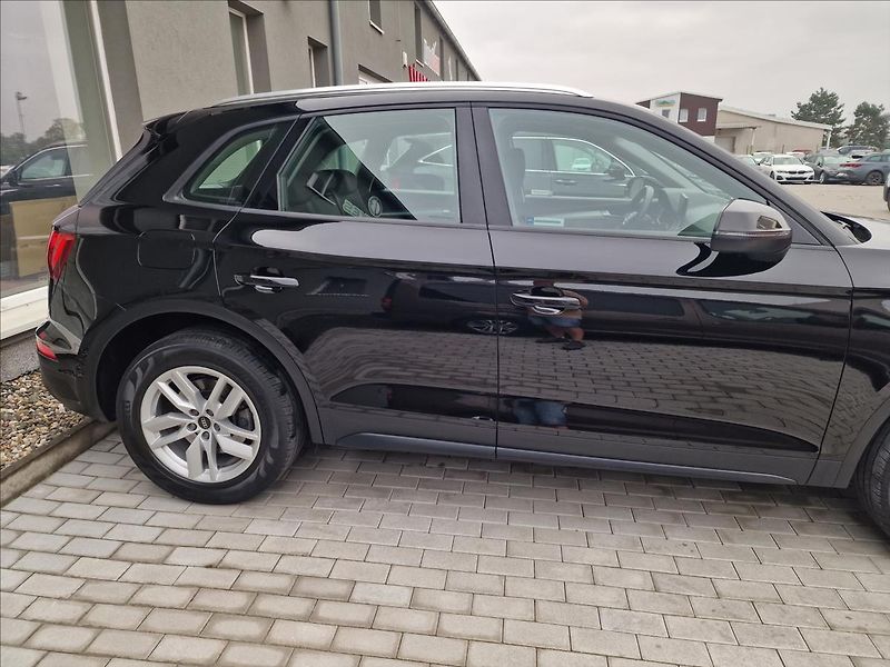 Audi Q5 40 TDI Quattro S Tronic,1.Maj - fotka 42 z 50