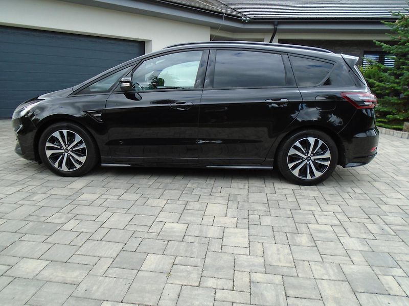 Ford S-MAX 2.5 Duratec FHEV ST-Line 140kW - fotka 8 z 46
