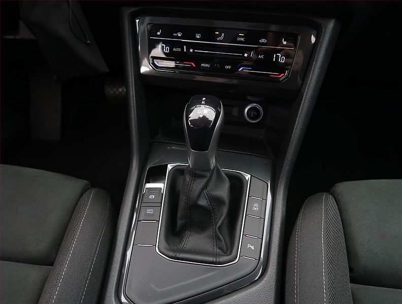 Volkswagen Tiguan (2021) Life 1.5 TSI, digi klima - fotka 13 z 24