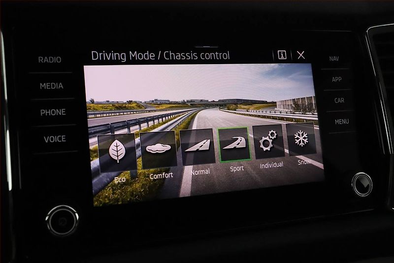Škoda Kodiaq (2021) Laurin&Klement 2.0 TDI 4x4 - fotka 10 z 21