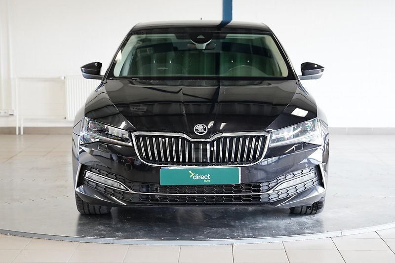 Škoda Superb - fotka 4 z 27