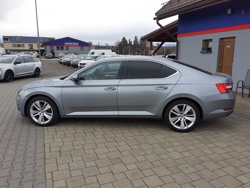 Škoda Superb (2020) 2.0 TDi 140Kw DSG ČR - fotka 6 z 32