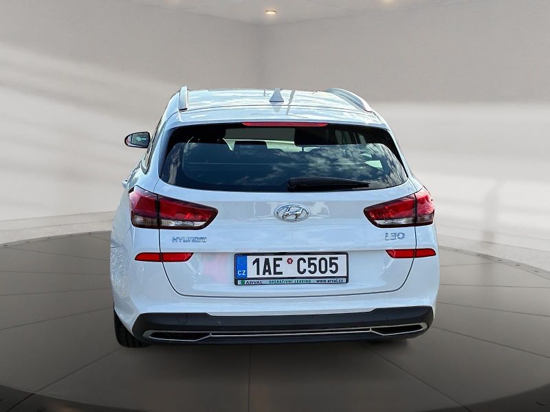 Hyundai i30 (2024) COMFORT 1.0TGDI 88kW CZ DPH - fotka 5 z 11