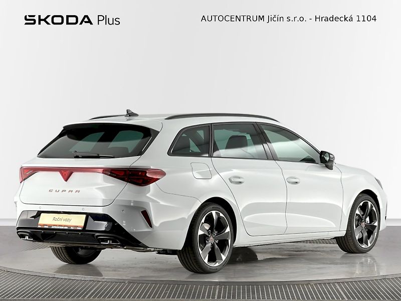 Cupra Leon (2026) ST 2.0 TSI 150kW 4x4 DSG - fotka 2 z 30