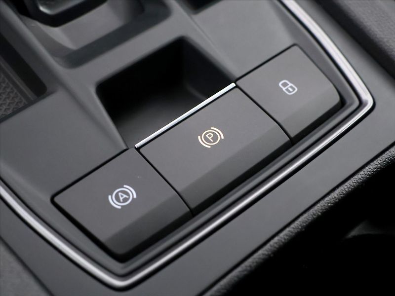 Cupra Formentor 2,0 TSI VZ 228kW DSG 4x4 DPH - fotka 33 z 42
