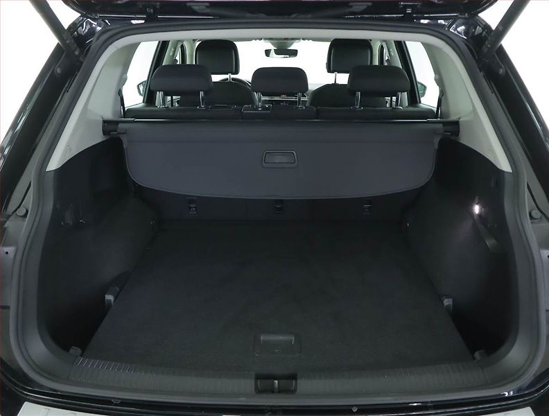Volkswagen Tiguan Allspace (2022) Life 2.0 TDI - fotka 14 z 17