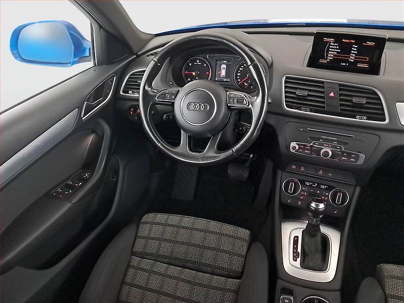 Audi Q3 (2016) basis 2.0 TDI, 4X4, Automat - fotka 7 z 18