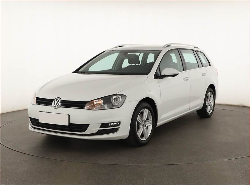 Volkswagen Golf (2015) 1.6 TDI, Automat, Tempomat - fotka 2 z 16