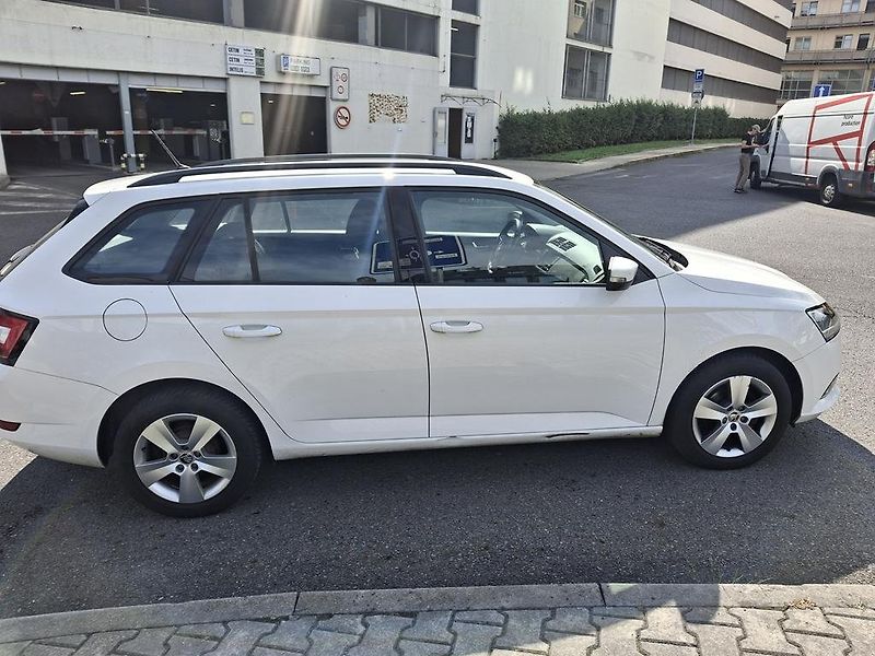 Škoda Fabia III kombi 1,0 TSi 2BE4752 - fotka 7 z 23