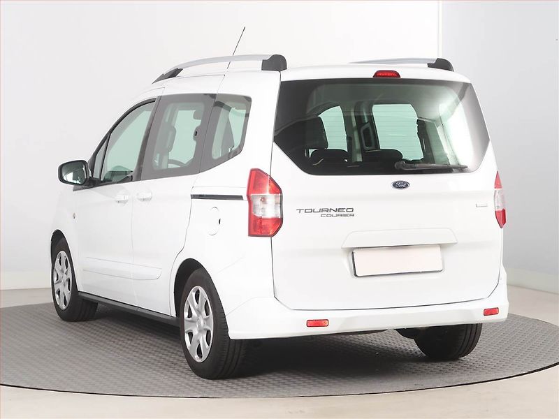 Ford Tourneo Courier (2017) Trend 1.0 EcoBoost, 5Míst, ČR - fotka 4 z 16