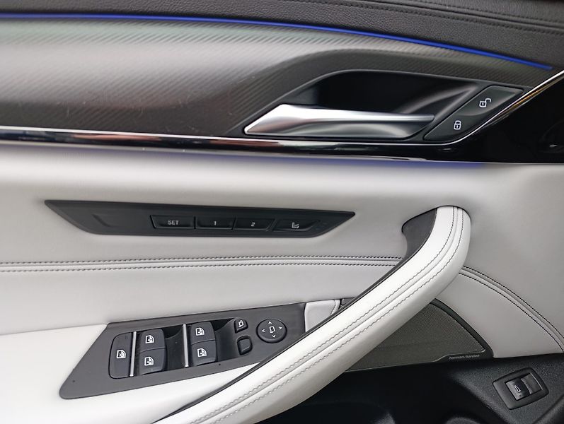 BMW M5 COMPETITION 460kW KARBON DPH  - fotka 29 z 37
