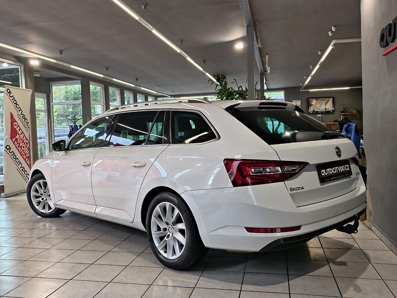 Škoda Superb 2.0 TDi 140kW 4x4 DSG STYLE - fotka 25 z 25