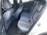 Peugeot 2008 (2020) 1.2 PT, Allure, navi, kamera - náhled 10