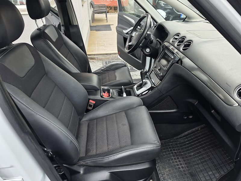Ford S-MAX 2.0 TDCI Automat  TZ  - fotka 11 z 16
