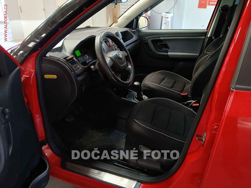 Škoda Fabia (2010) 1.2 TSI, ČR, Navi, AC - fotka 3 z 3