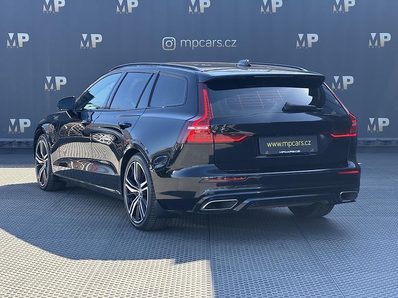 Volvo V60 (2020) 2,0 T8 4X4, Recharge, Polestar - fotka 7 z 47