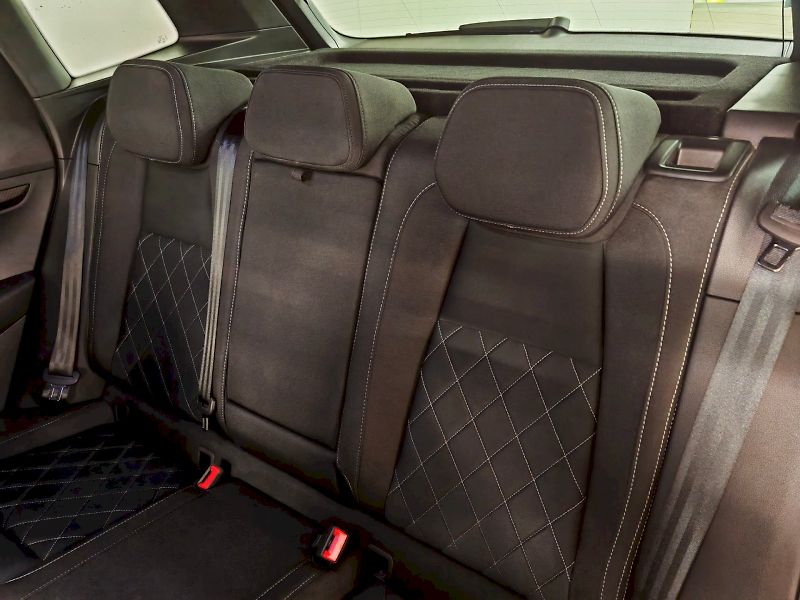 Škoda Karoq (2025) 2.0 TSI 140 kW DSG 4x4 Sportli - fotka 25 z 32