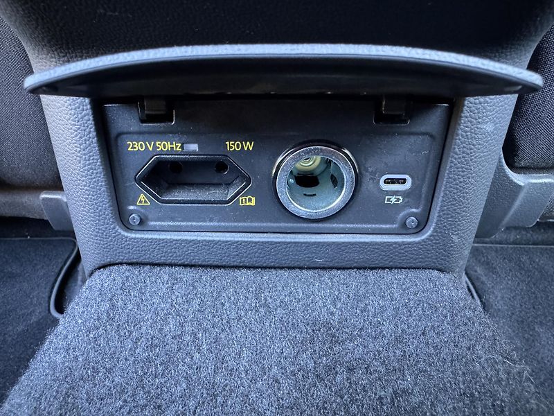 Volkswagen Passat (2023) 2.0 TDI DSG Business Tažné - fotka 40 z 42