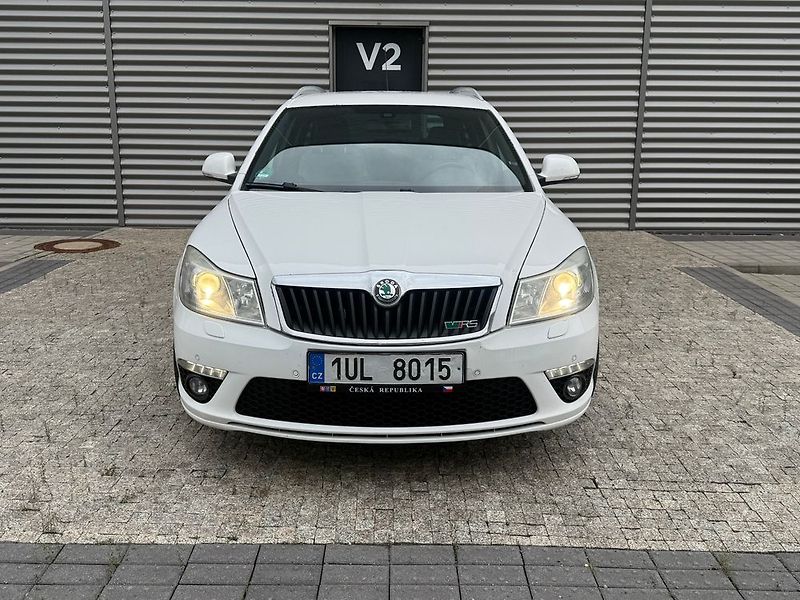 Škoda Octavia (2010) - fotka 2 z 46