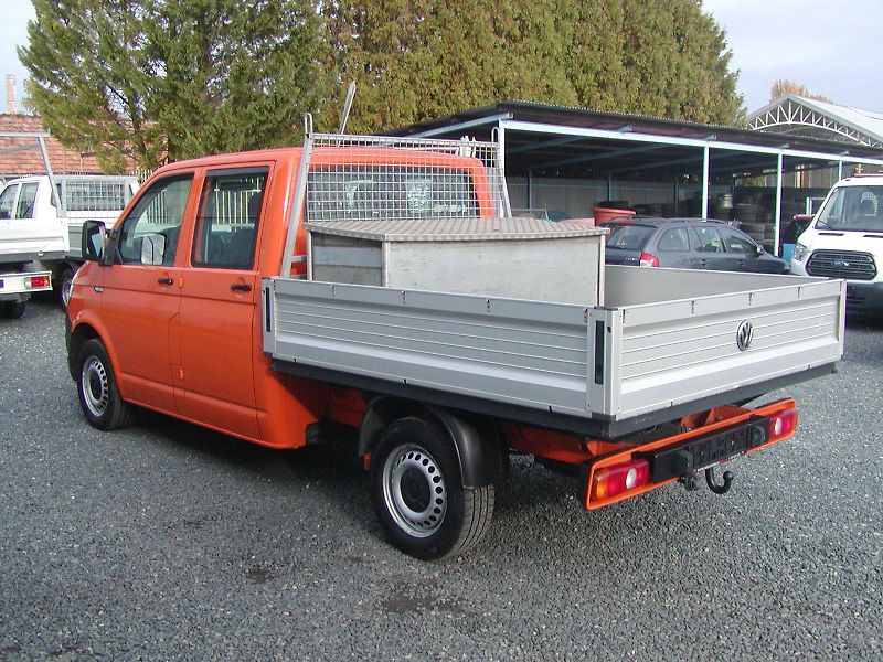 Volkswagen Transporter (2019) 2.0TDCi, TEMP,KLIMA,VÝB STAV - fotka 3 z 69