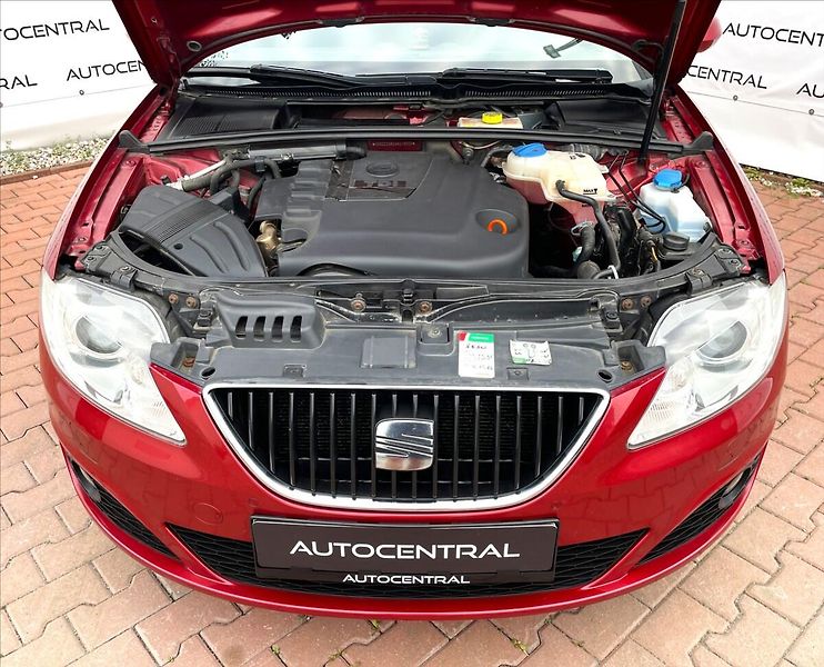 Seat Exeo 2,0 TDi,105kW,STK 6/28 - fotka 9 z 23