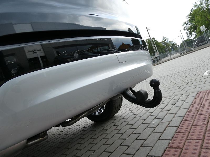 Land Rover Discovery 5 3,0 Gemini D350 - fotka 43 z 45