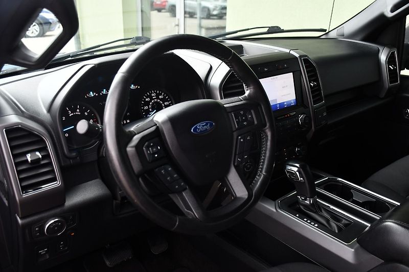 Ford F-150 2.7 L ECOBOOST XLT SPORT 4X4 - fotka 15 z 38