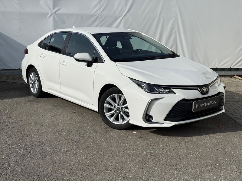 Toyota Corolla 1,5 Comfort, Automat - fotka 3 z 17