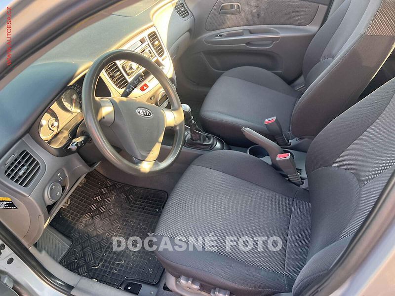 Kia Rio (2009) 1.5 CRDi, ČR, autoAC - fotka 3 z 3