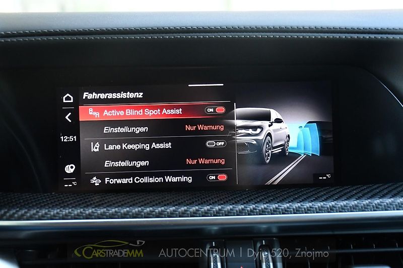 Alfa Romeo Stelvio 2.9 V6 Bi-T 520PS QUADRIFOGLIO - fotka 41 z 56