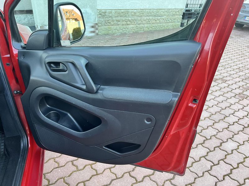 Peugeot Partner Tepee 1.6HDI 55KW,KLIMA,ŠOUPAČKY,TZ - fotka 18 z 35