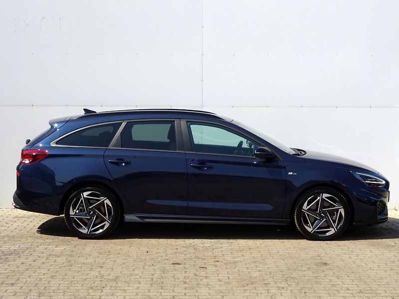 Hyundai i30 1.5 T-GDI 103kW DCT N-Line - fotka 3 z 20