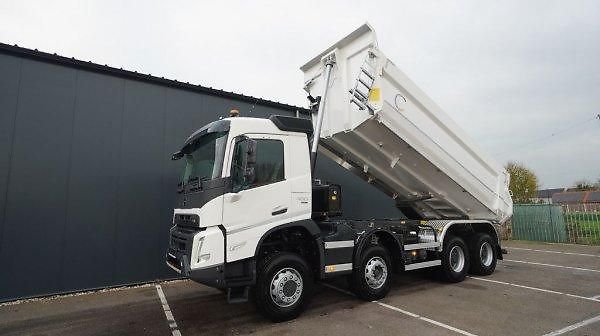Volvo (2025) NOVÝ - Eur6 sklápěč 8x6 - fotka 6 z 10