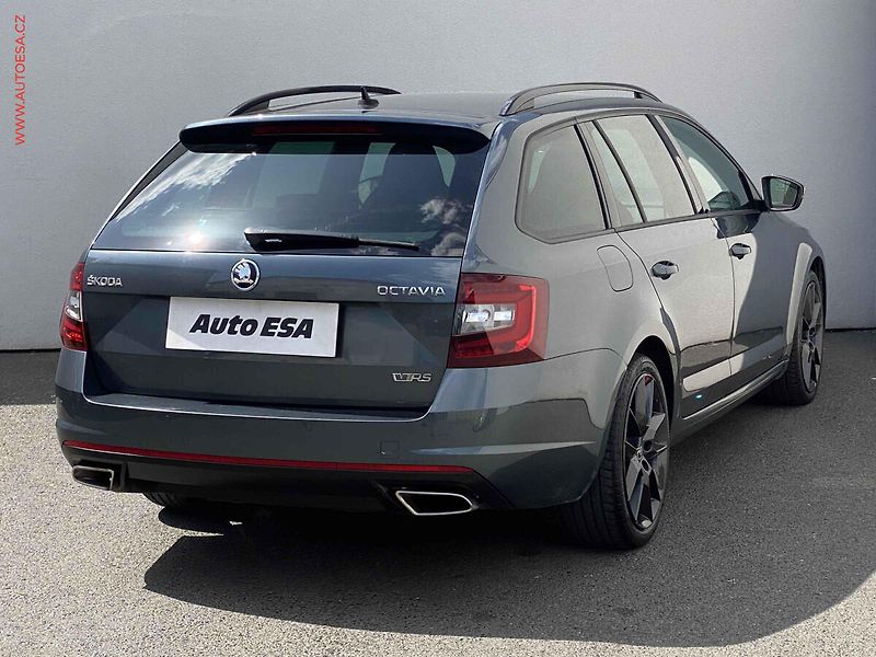 Škoda Octavia (2018) 2.0 TDi, RS, DSG - fotka 4 z 20