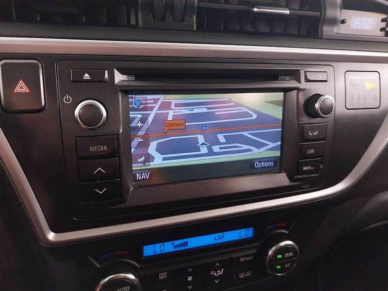 Toyota Auris (2014) Hybrid, Automat, Kůže, Navi - fotka 19 z 20