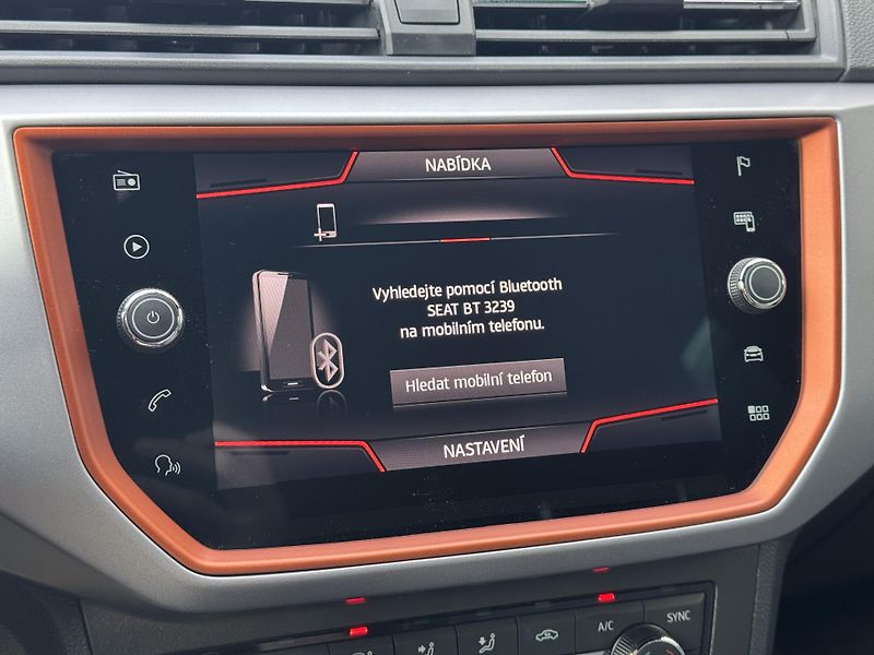 Seat Arona (2019) 1.0TSi 85kW DSG, Virtual - fotka 30 z 54