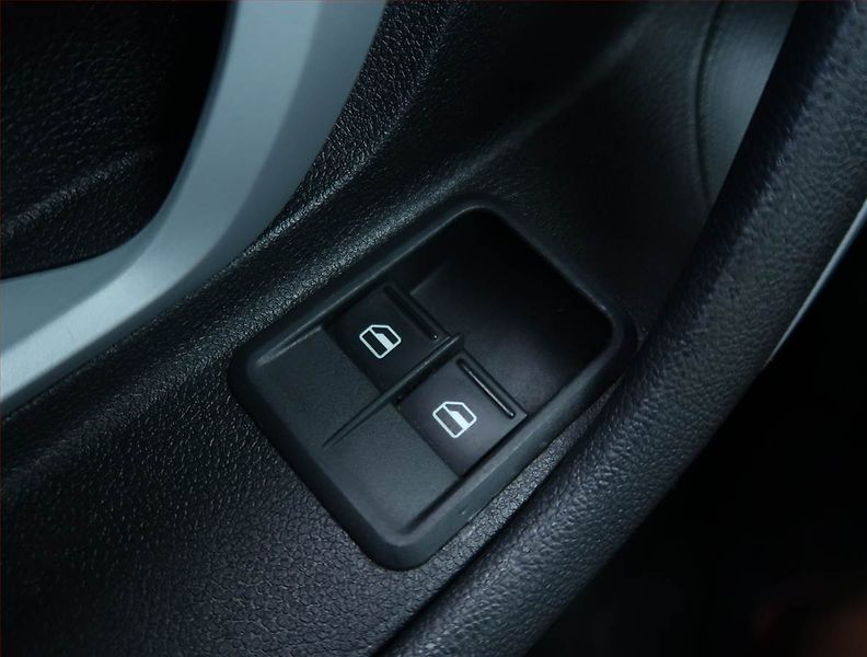 Škoda Fabia (2010) 1.2 12V, LPG, Serv.kniha - fotka 15 z 15